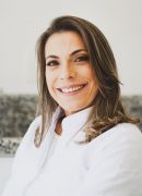 Daniele L�lian Trindade Guimar�es